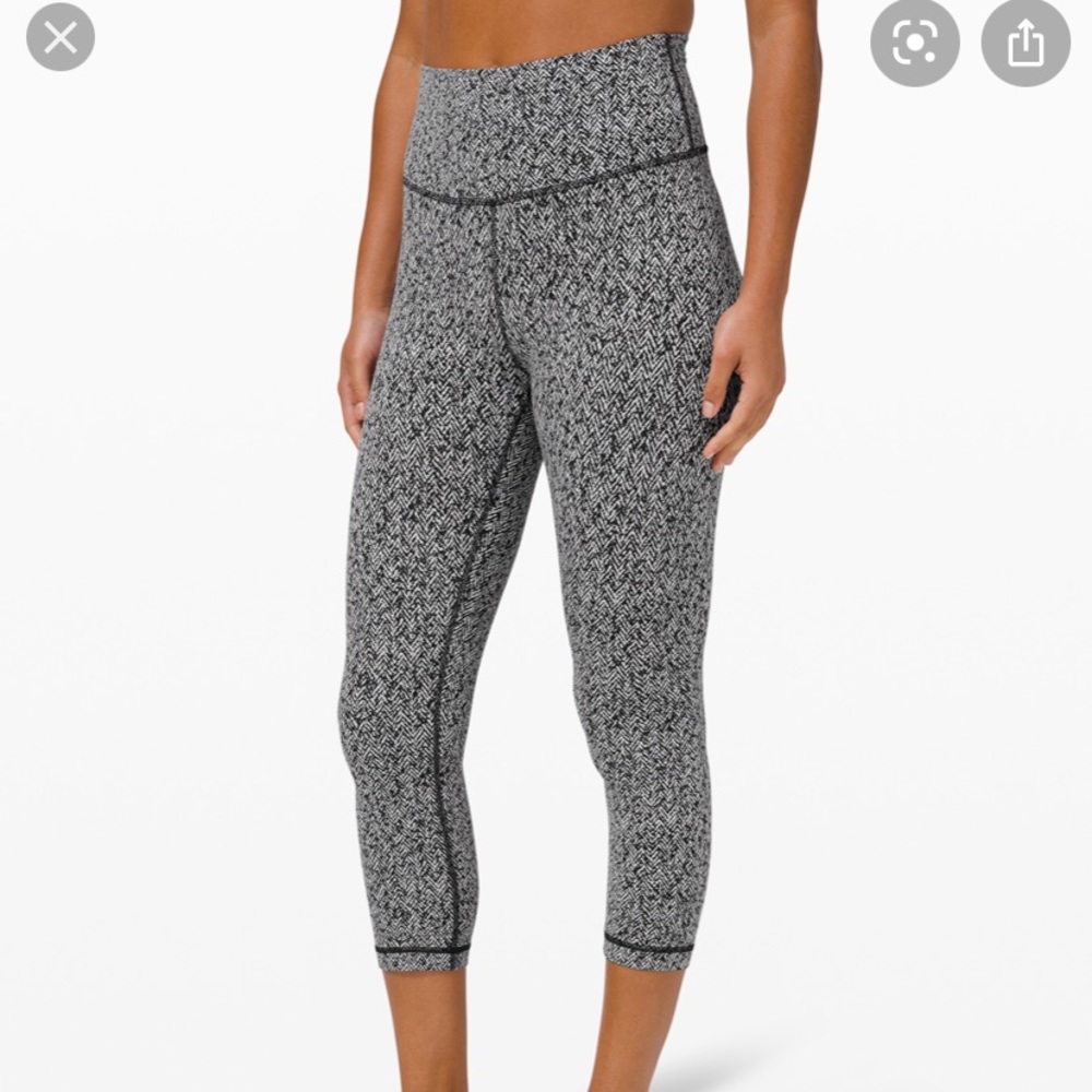 Lululemon cropped leggings